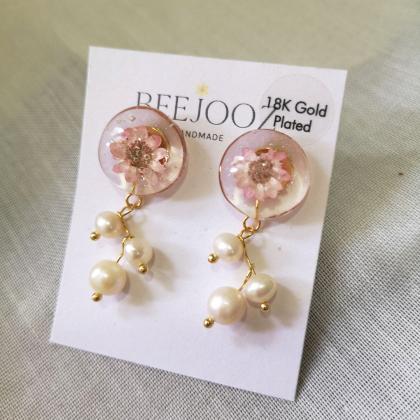 18k Gold Plated Pink Small Daisy With Pearls Stud..