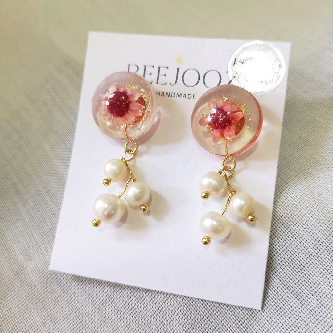 18K Gold Plated Red Small Daisy with Pearls Stud Drop